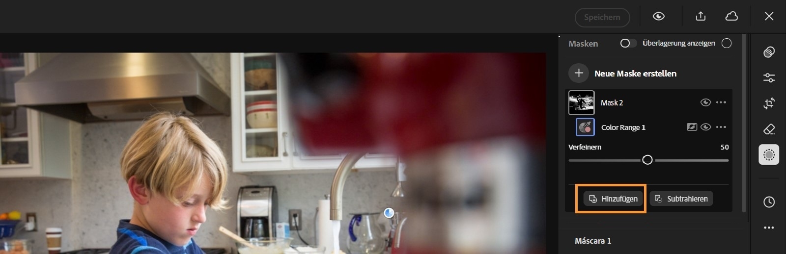 Werkzeugbedienfeld „Maske“ mit hervorgehobener Option „Hinzufügen“ Das Bedienfeld bietet außerdem die Optionen „Überlagerung anzeigen“, „Neue Maske erstellen“ und „Maske subtrahieren“. Der Schieberegler „Verfeinern“ ist auf 50 eingestellt.