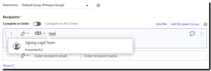 Página Enviar que muestra un grupo de destinatarios con un nombre de grupo escrito parcialmente y coincide con la libreta de direcciones proporcionada.